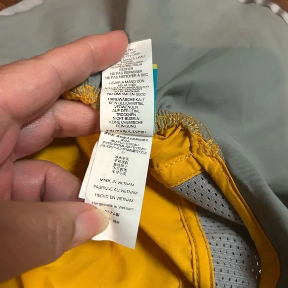 Sundry Vibrant Yellow and Soft Gray kids sun hat euc - Picture 8 of 9